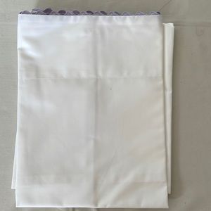 BNWOT Pottery Barn Kids Lavender Trim White Pillow Case - Standard